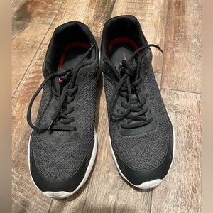 Men’s Levi’s Sneakers